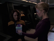 extant_StarTrek_VOY_7x18-HumanError_1242.jpg