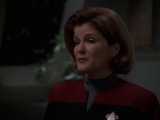extant_StarTrek_VOY_7x18-HumanError_2438.jpg
