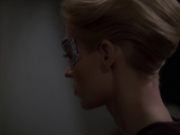 extant_StarTrek_VOY_7x18-HumanError_2450.jpg