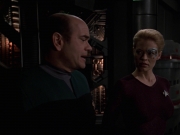 extant_StarTrek_VOY_7x18-HumanError_3422.jpg