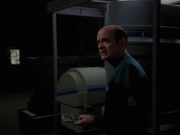 extant_StarTrek_VOY_7x18-HumanError_3433.jpg