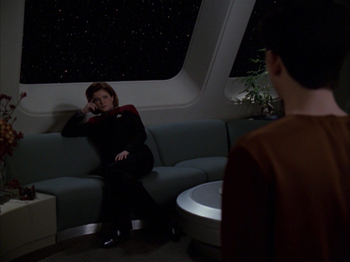 extant_StarTrek_VOY_7x19-Q2_0018.jpg