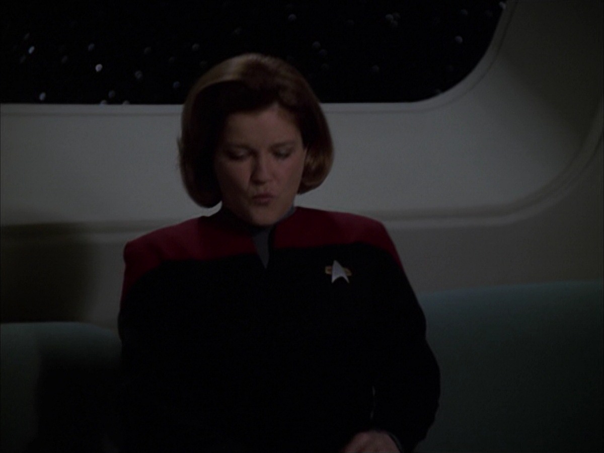extant_StarTrek_VOY_7x19-Q2_0035.jpg