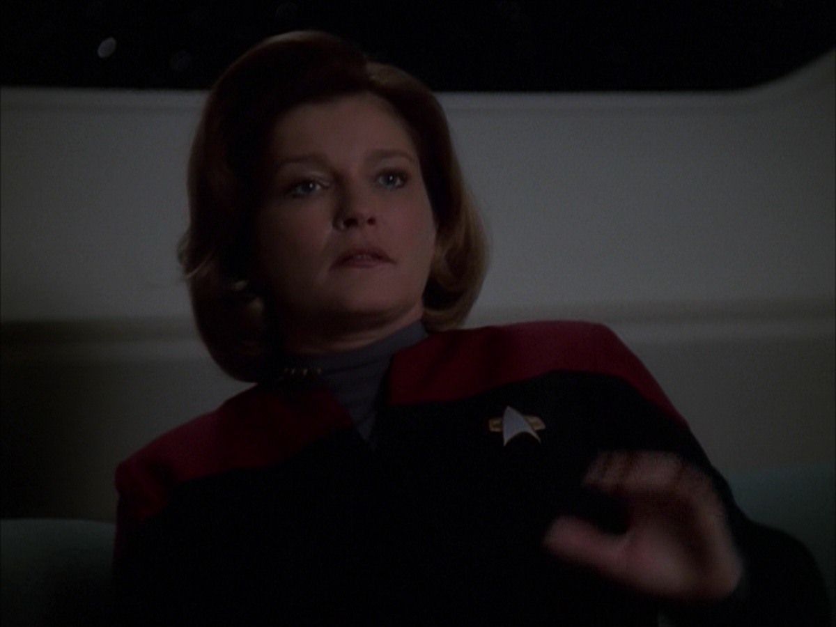 extant_StarTrek_VOY_7x19-Q2_0055.jpg