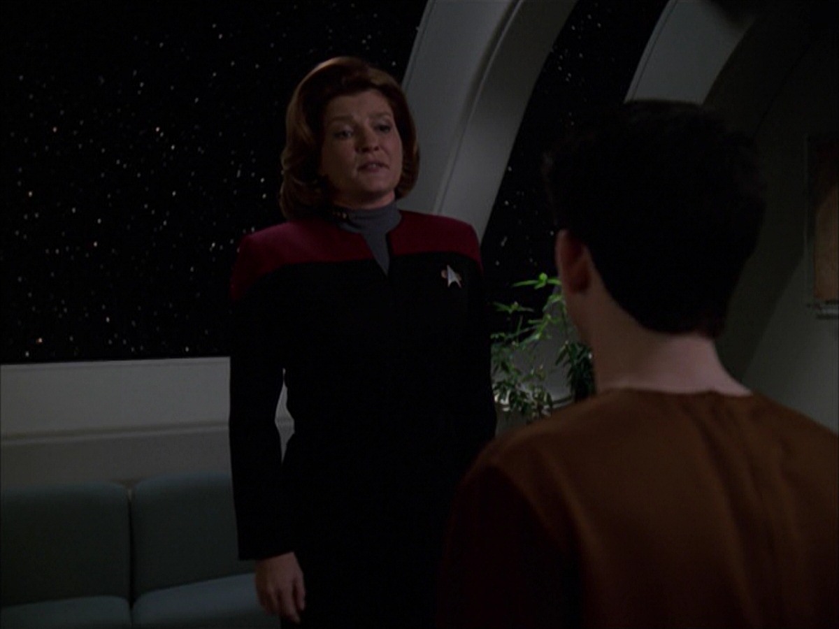 extant_StarTrek_VOY_7x19-Q2_0063.jpg