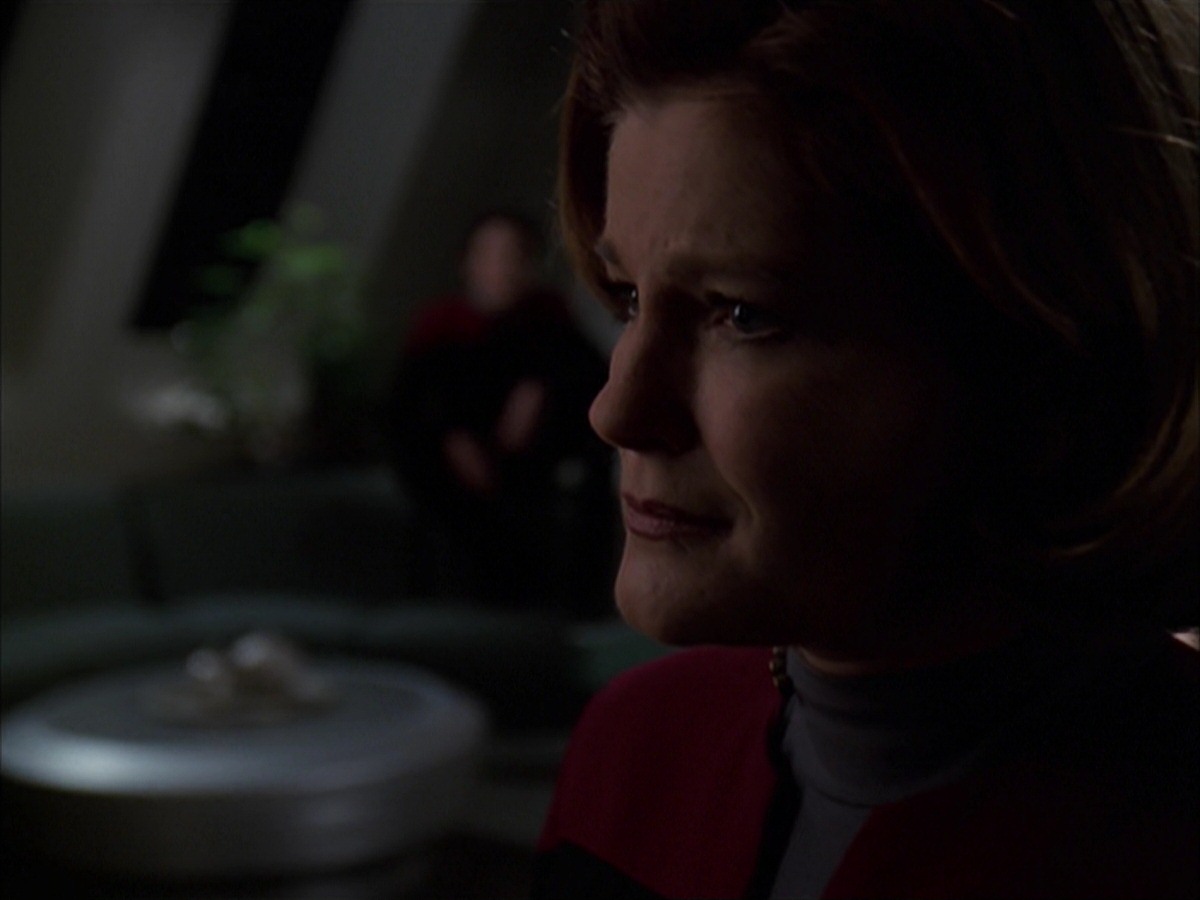 extant_StarTrek_VOY_7x19-Q2_0085.jpg