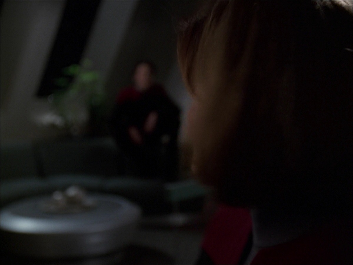 extant_StarTrek_VOY_7x19-Q2_0086.jpg