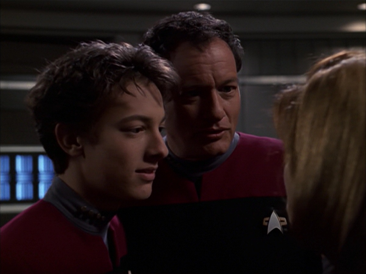 extant_StarTrek_VOY_7x19-Q2_0130.jpg