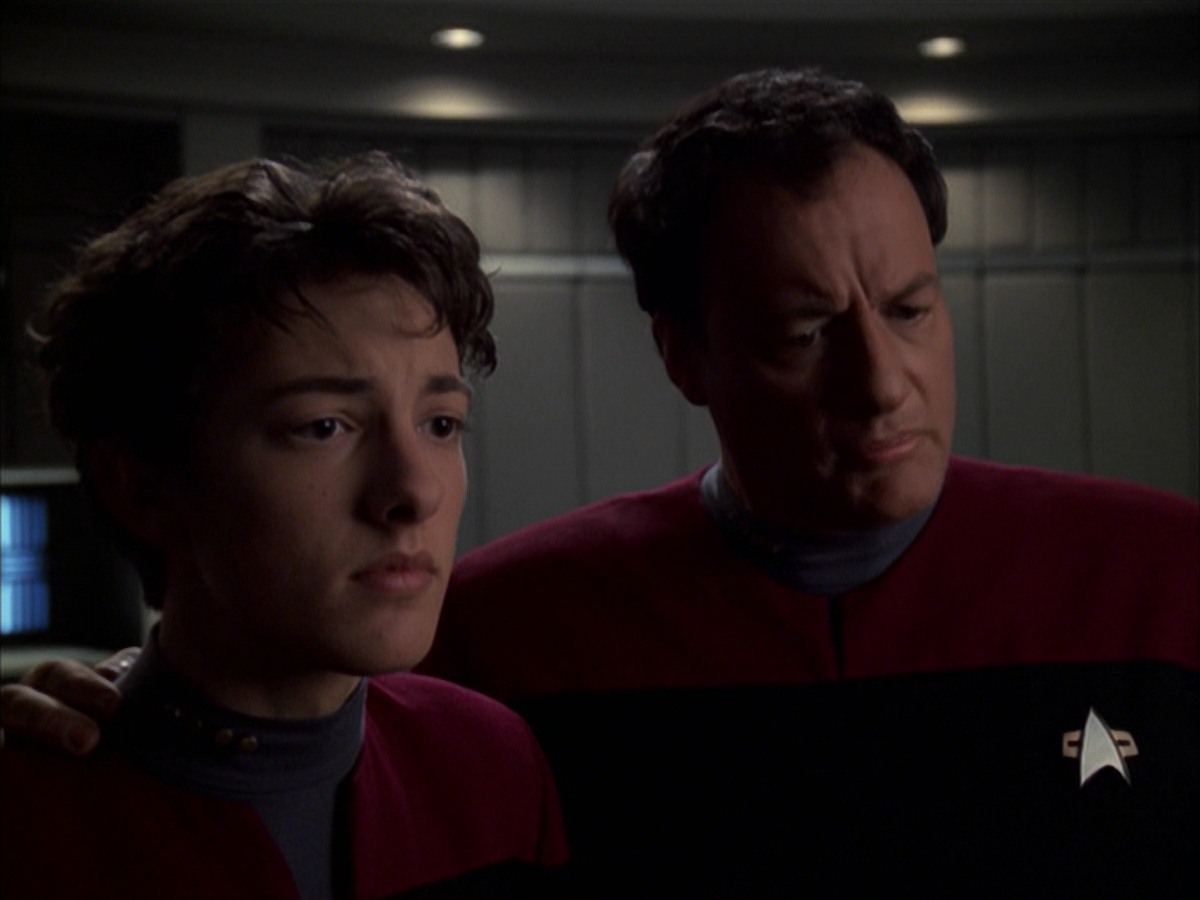 extant_StarTrek_VOY_7x19-Q2_0288.jpg