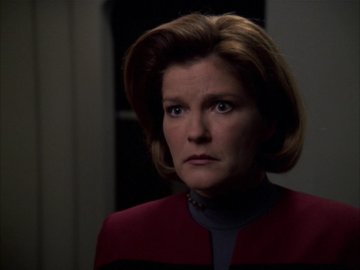 extant_StarTrek_VOY_7x19-Q2_0300.jpg
