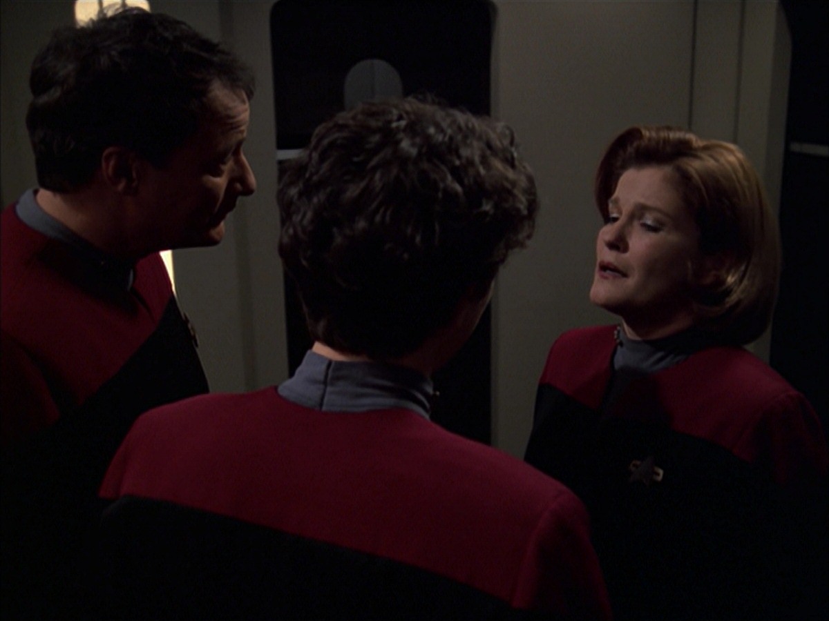 extant_StarTrek_VOY_7x19-Q2_0332.jpg