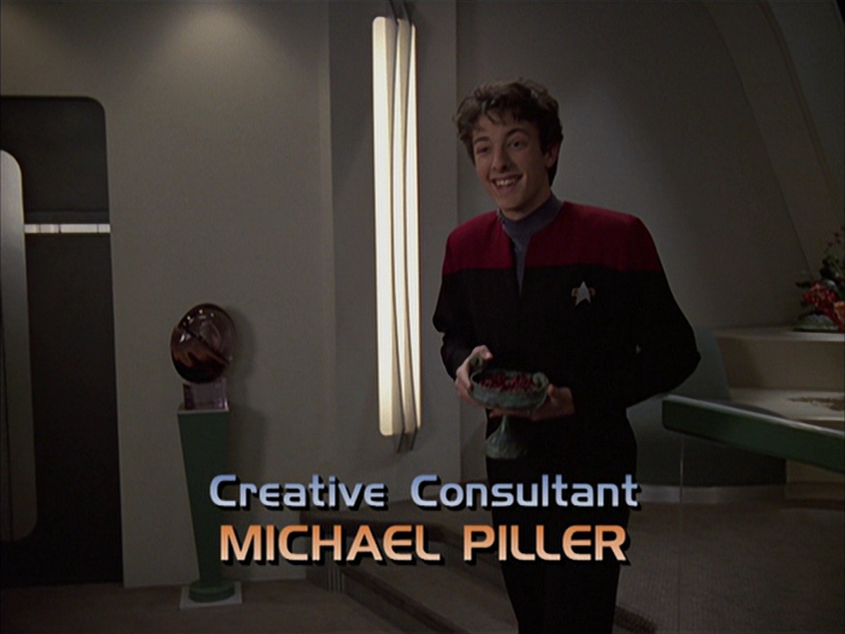 extant_StarTrek_VOY_7x19-Q2_0359.jpg