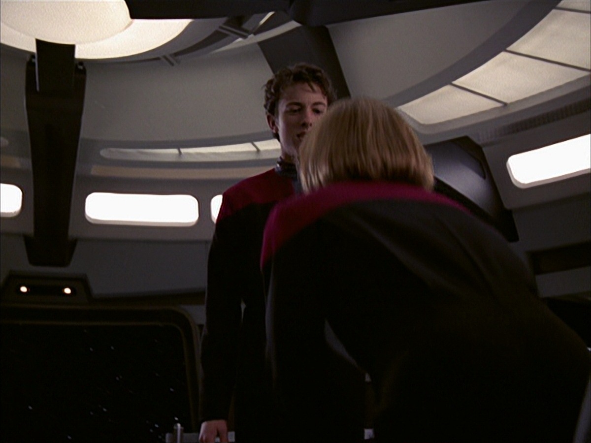 extant_StarTrek_VOY_7x19-Q2_0425.jpg