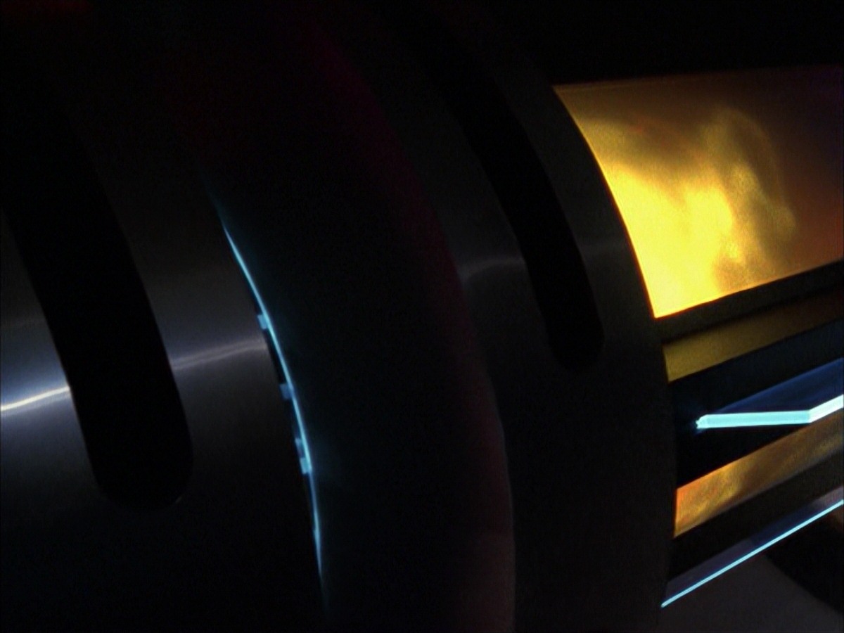 extant_StarTrek_VOY_7x19-Q2_0444.jpg