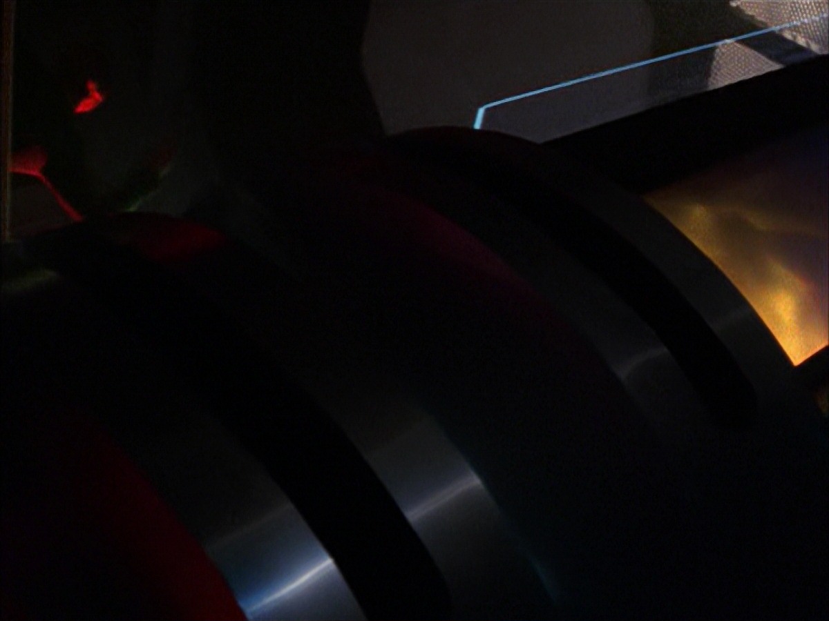 extant_StarTrek_VOY_7x19-Q2_0446.jpg
