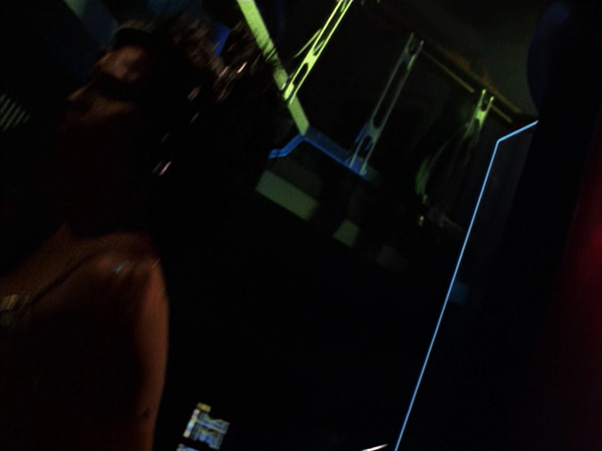 extant_StarTrek_VOY_7x19-Q2_0452.jpg
