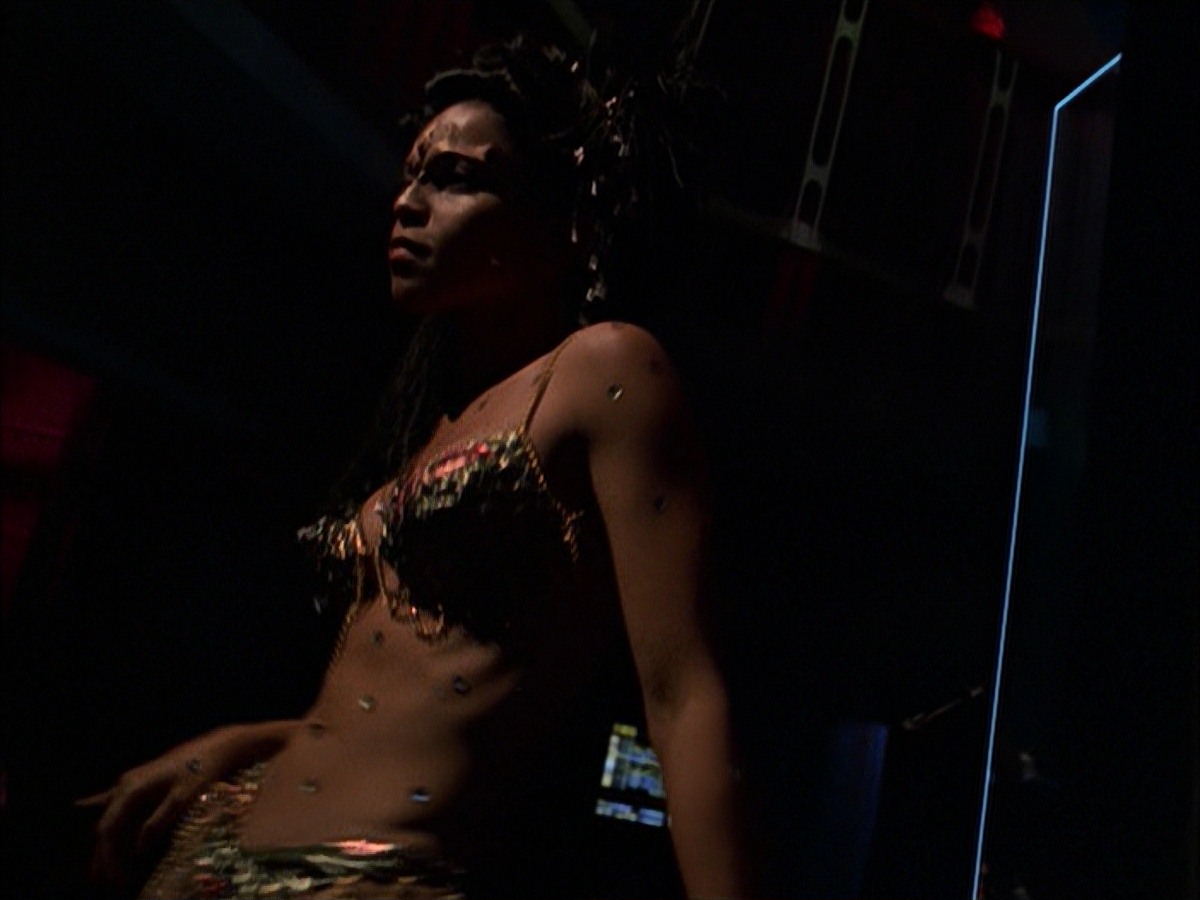 extant_StarTrek_VOY_7x19-Q2_0453.jpg