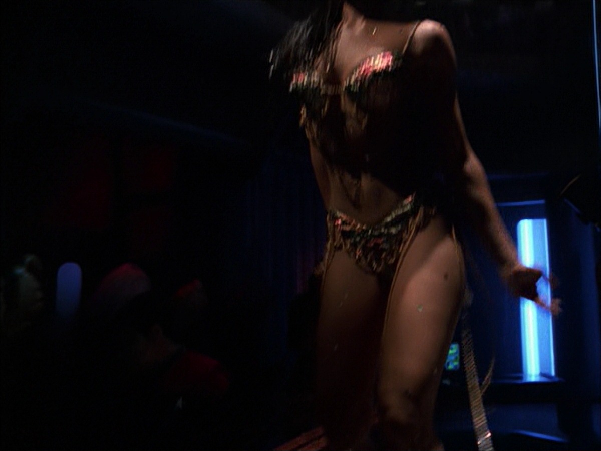 extant_StarTrek_VOY_7x19-Q2_0455.jpg