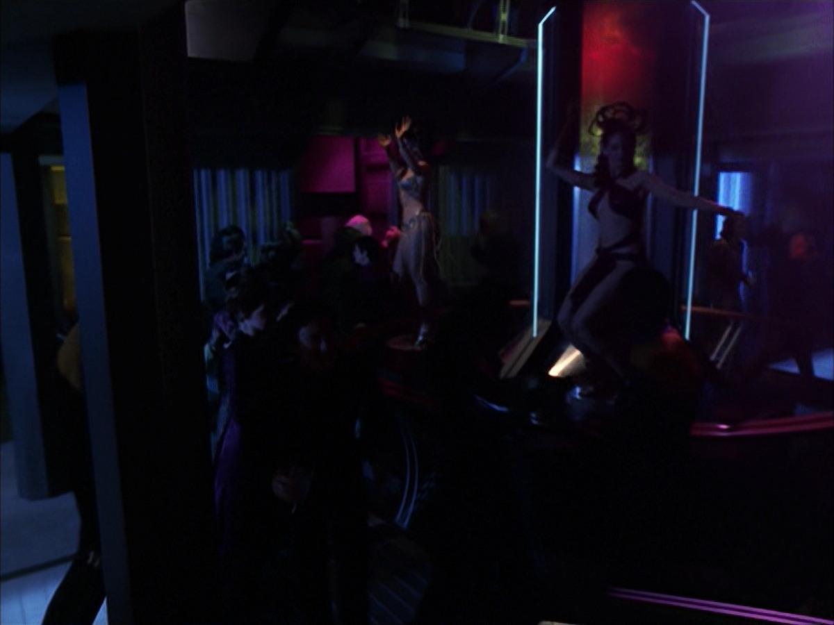 extant_StarTrek_VOY_7x19-Q2_0466.jpg