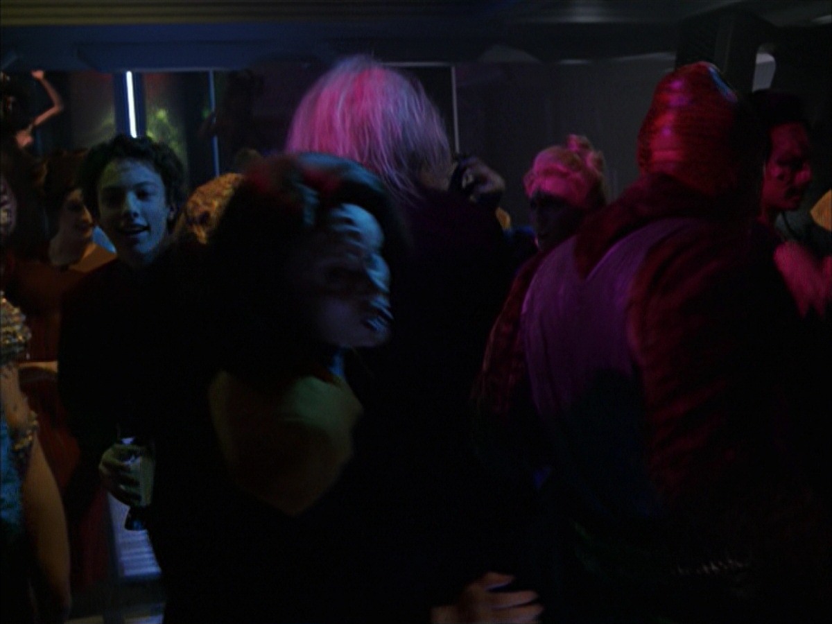extant_StarTrek_VOY_7x19-Q2_0485.jpg