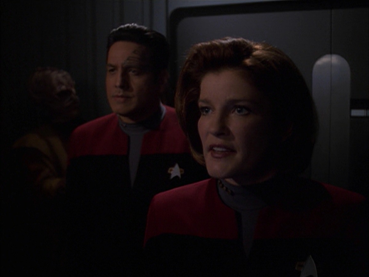 extant_StarTrek_VOY_7x19-Q2_0491.jpg