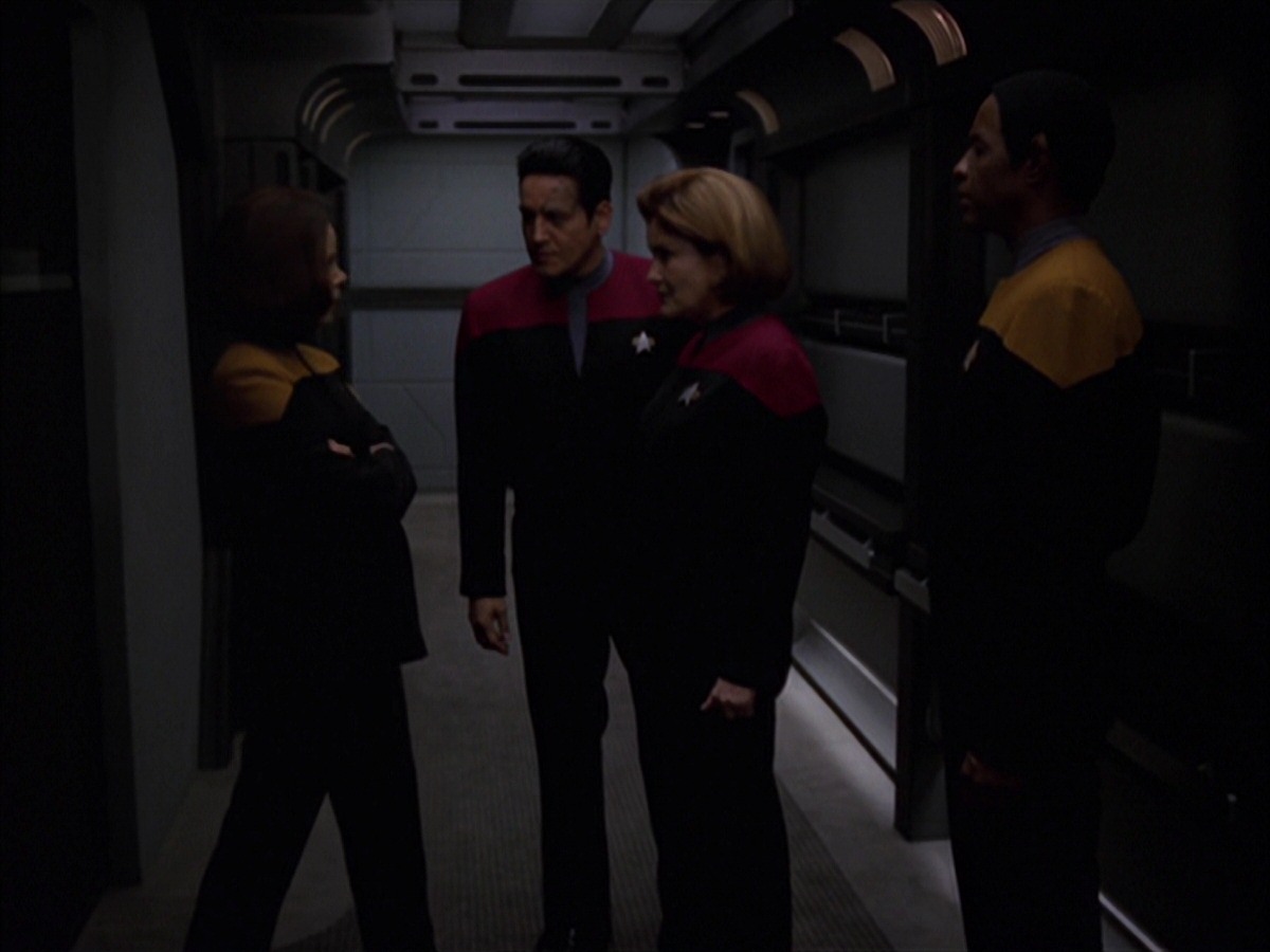 extant_StarTrek_VOY_7x19-Q2_0526.jpg