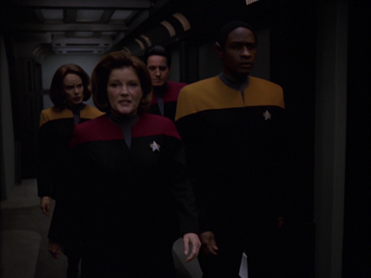 extant_StarTrek_VOY_7x19-Q2_0534.jpg