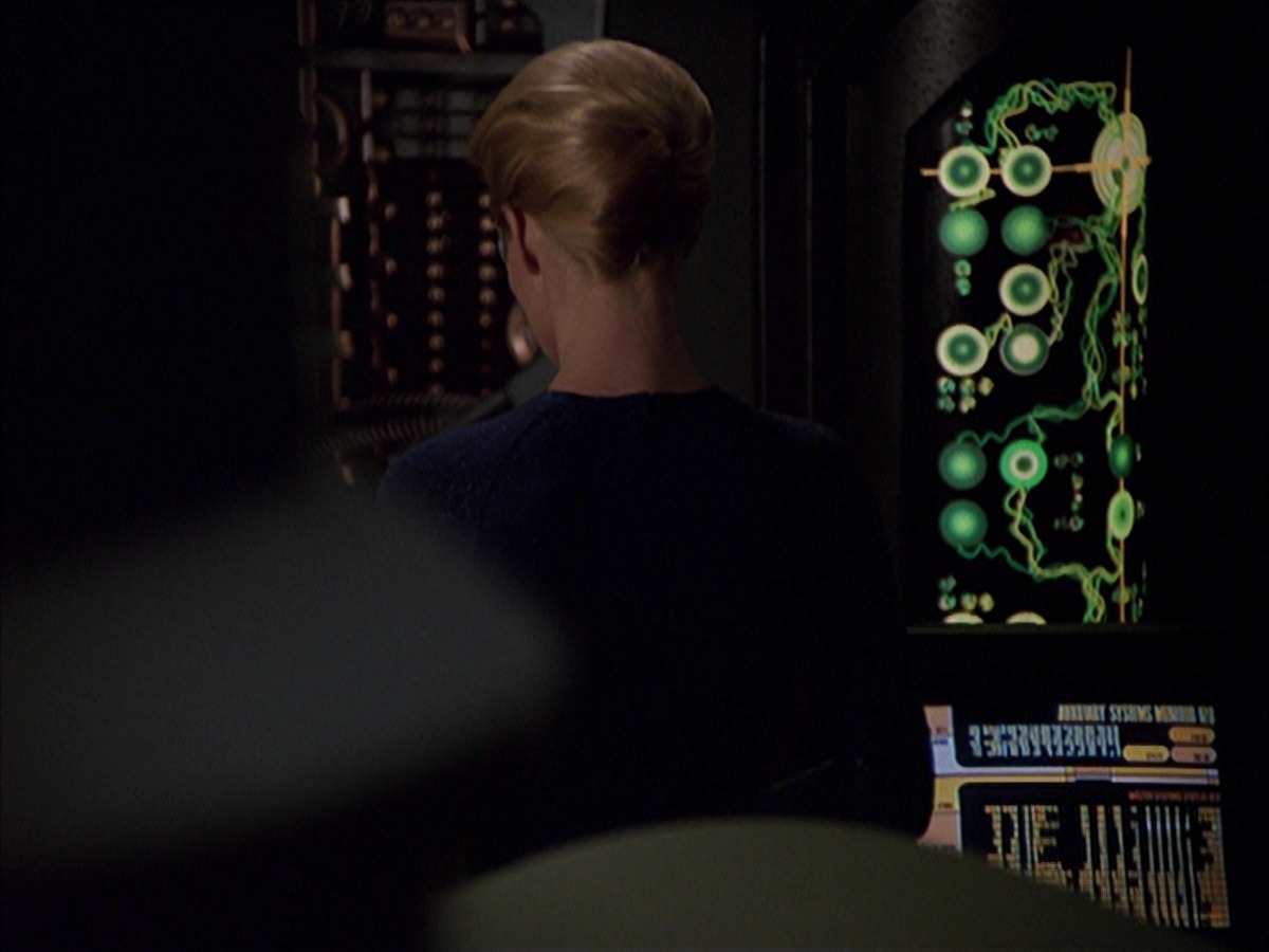 extant_StarTrek_VOY_7x19-Q2_0546.jpg