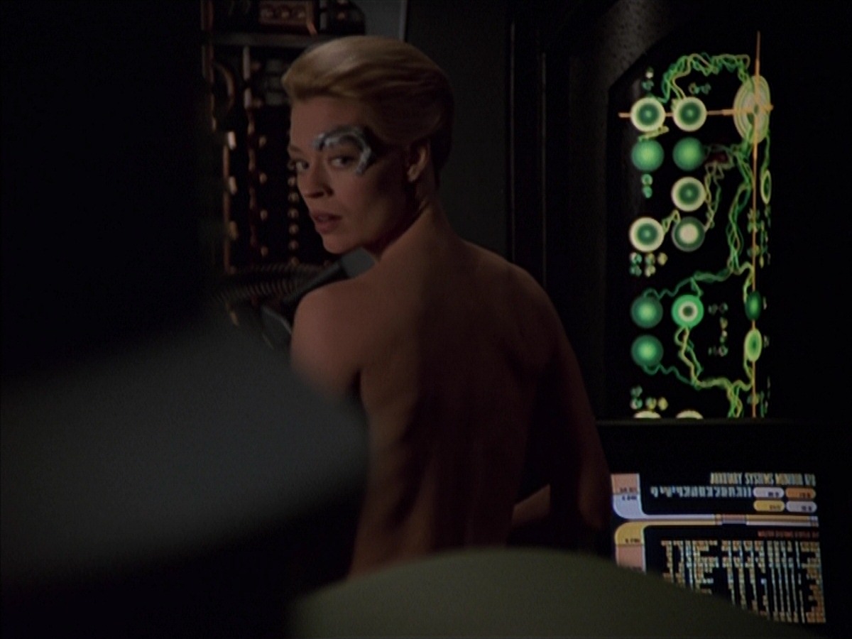 extant_StarTrek_VOY_7x19-Q2_0550.jpg