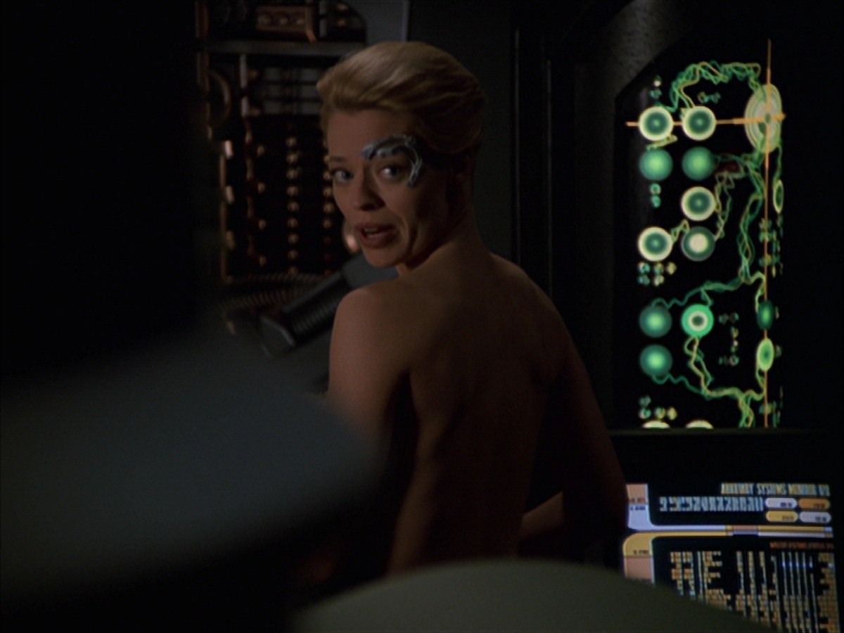 extant_StarTrek_VOY_7x19-Q2_0555.jpg