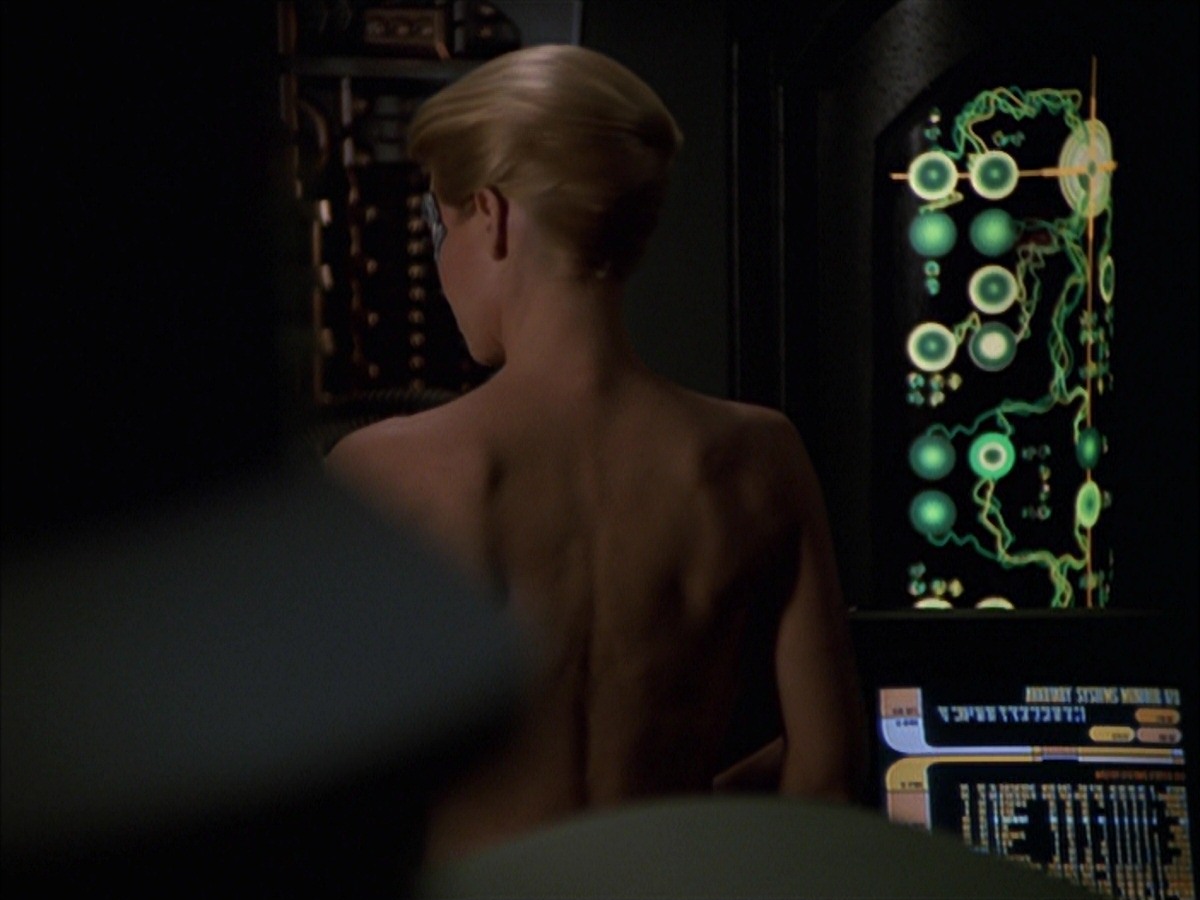 extant_StarTrek_VOY_7x19-Q2_0563.jpg