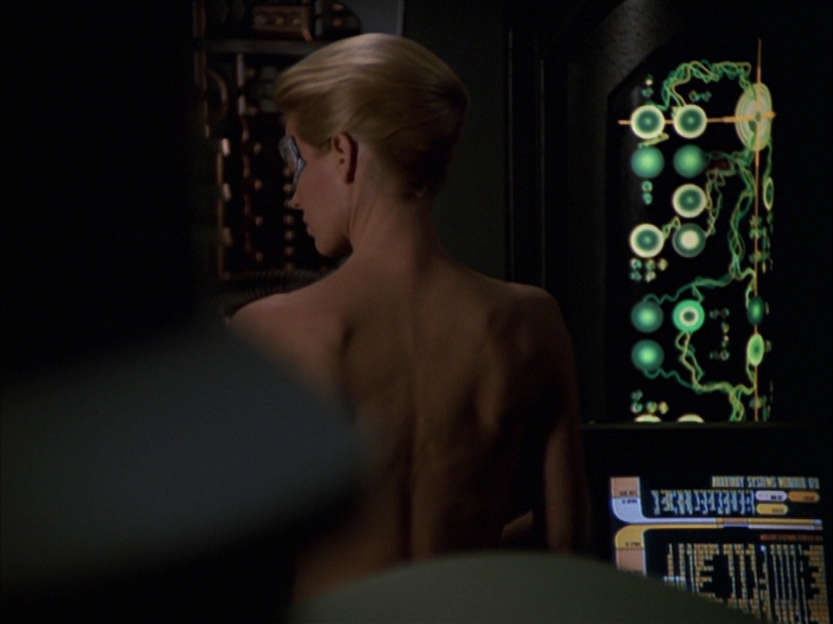 extant_StarTrek_VOY_7x19-Q2_0564.jpg