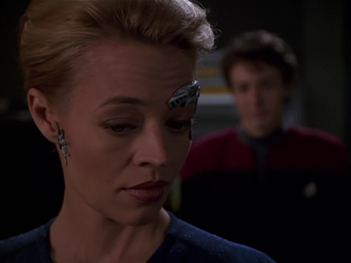 extant_StarTrek_VOY_7x19-Q2_0579.jpg