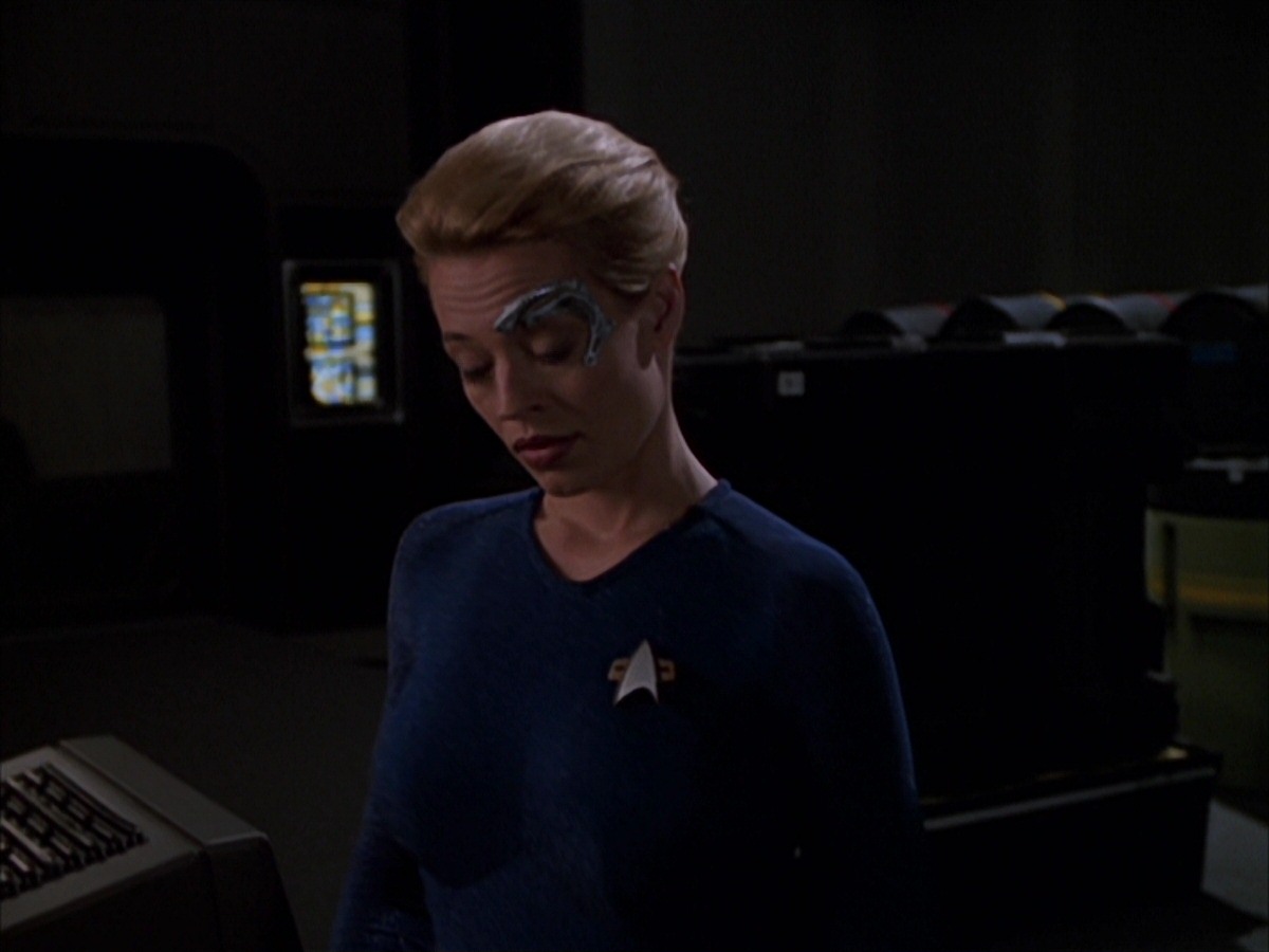 extant_StarTrek_VOY_7x19-Q2_0589.jpg