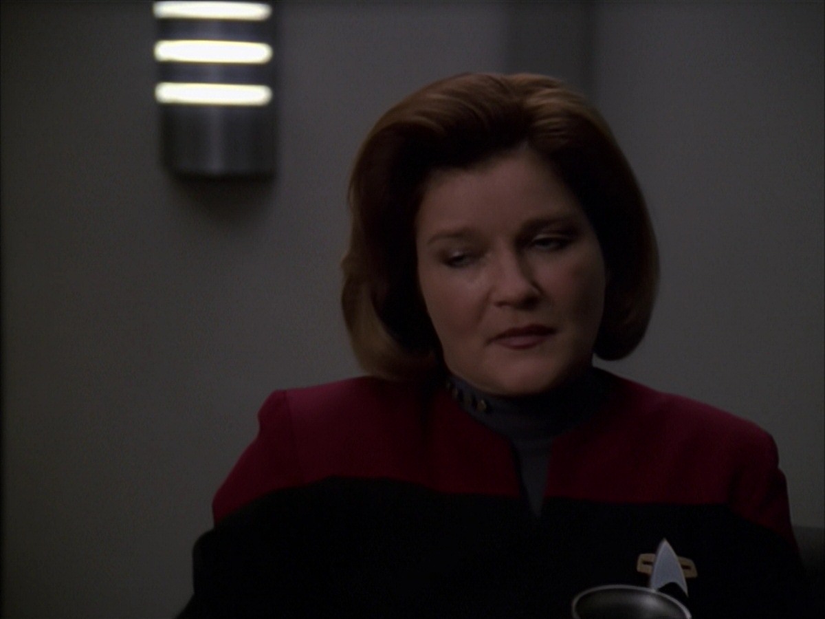 extant_StarTrek_VOY_7x19-Q2_0628.jpg