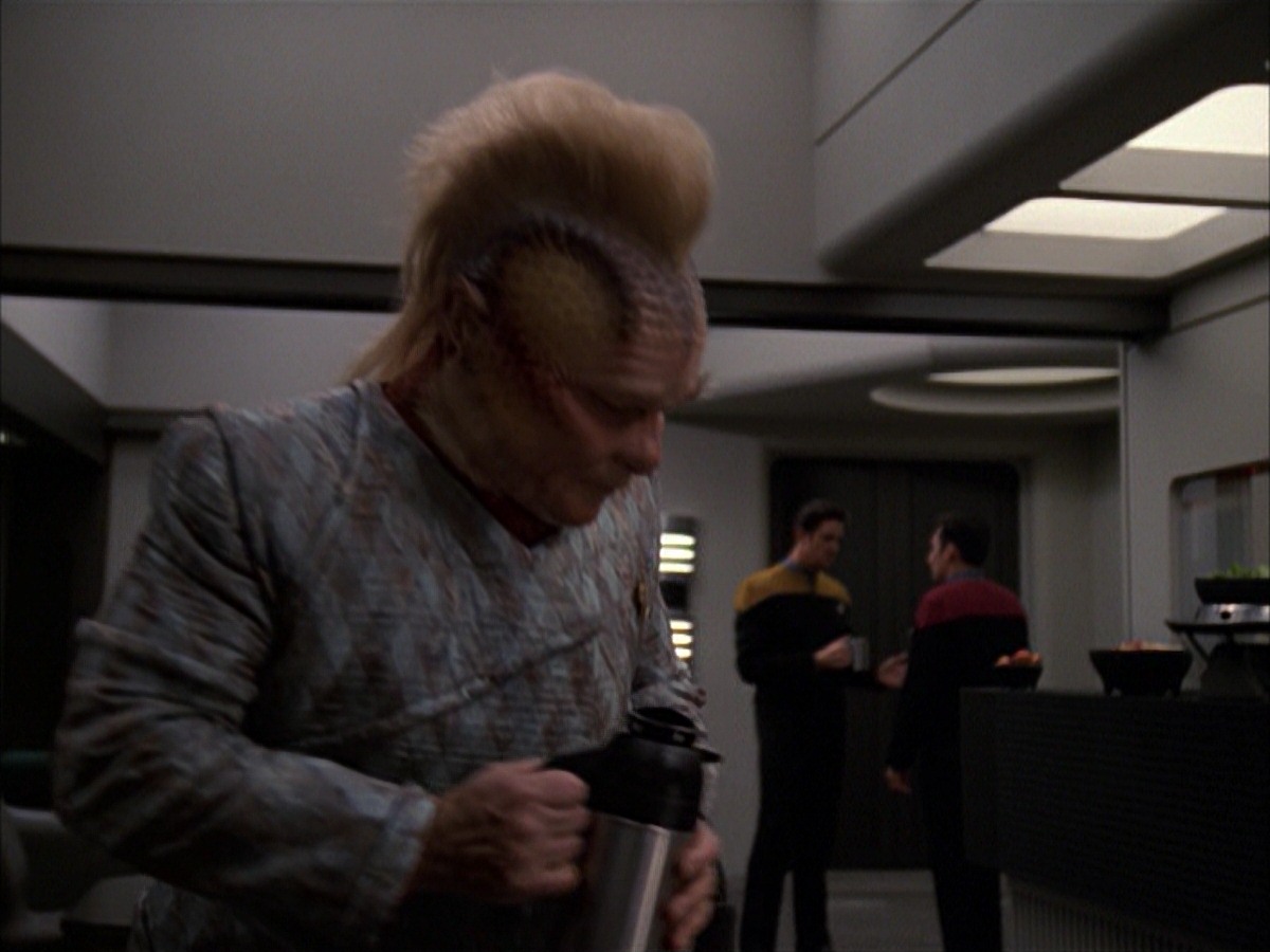 extant_StarTrek_VOY_7x19-Q2_0631.jpg