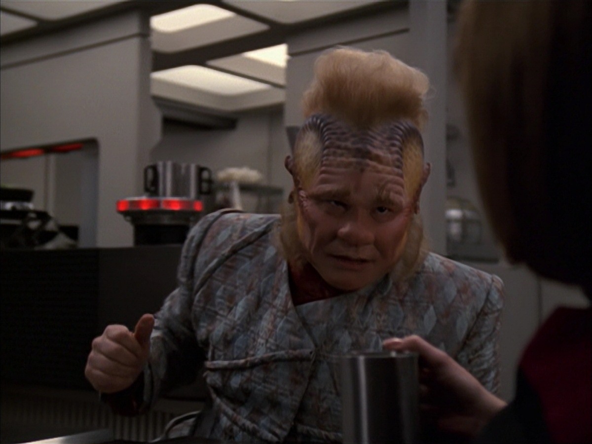 extant_StarTrek_VOY_7x19-Q2_0635.jpg