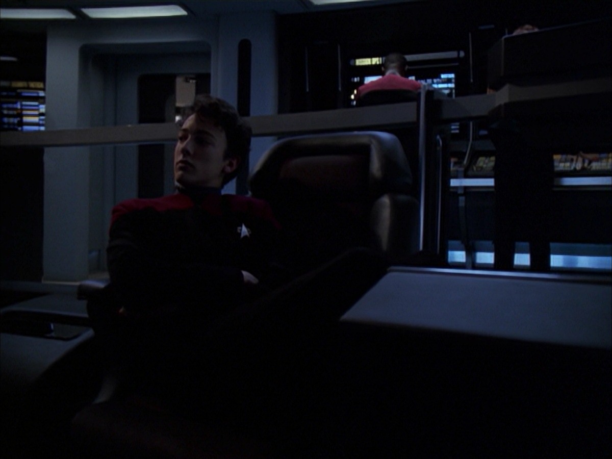extant_StarTrek_VOY_7x19-Q2_0786.jpg