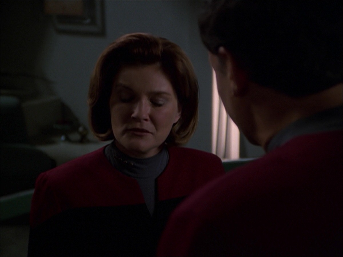 extant_StarTrek_VOY_7x19-Q2_0915.jpg