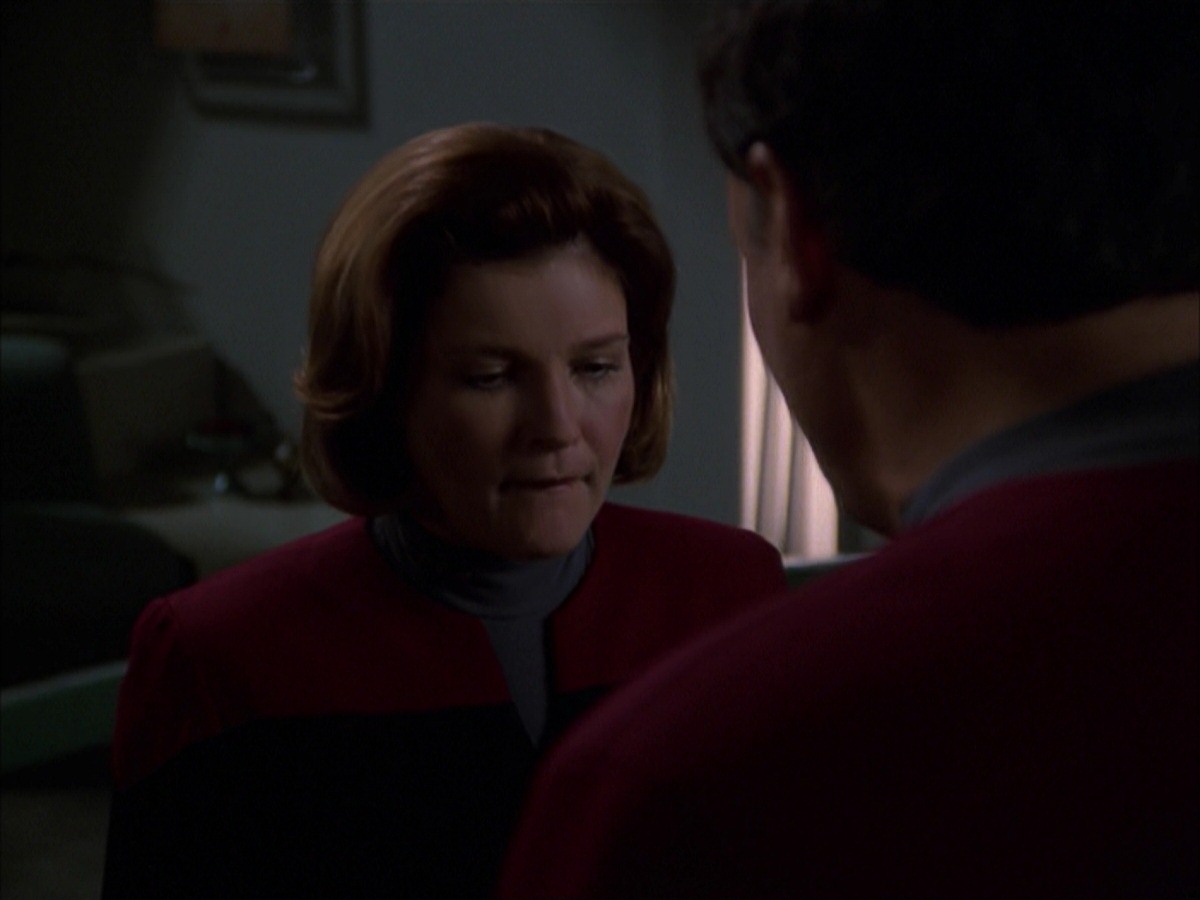 extant_StarTrek_VOY_7x19-Q2_0918.jpg