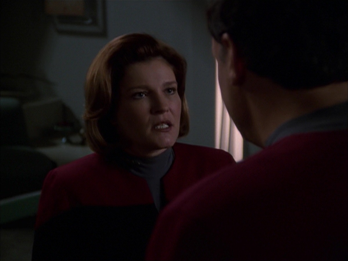 extant_StarTrek_VOY_7x19-Q2_0923.jpg