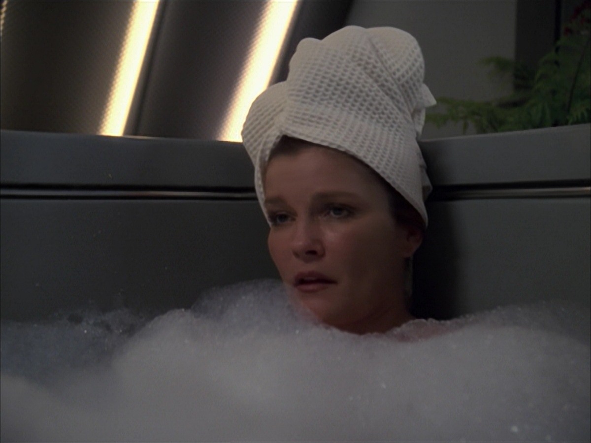 extant_StarTrek_VOY_7x19-Q2_1134.jpg