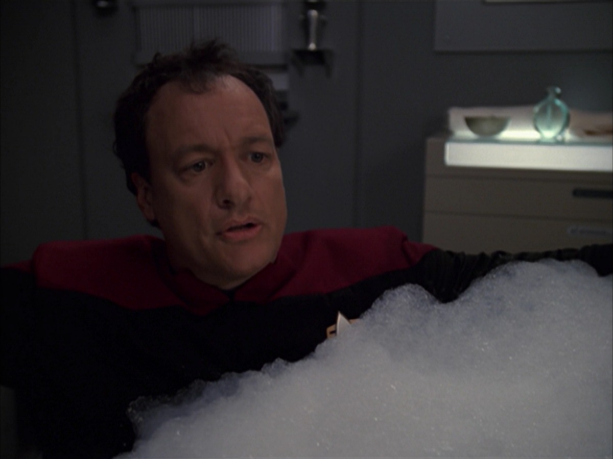 extant_StarTrek_VOY_7x19-Q2_1138.jpg