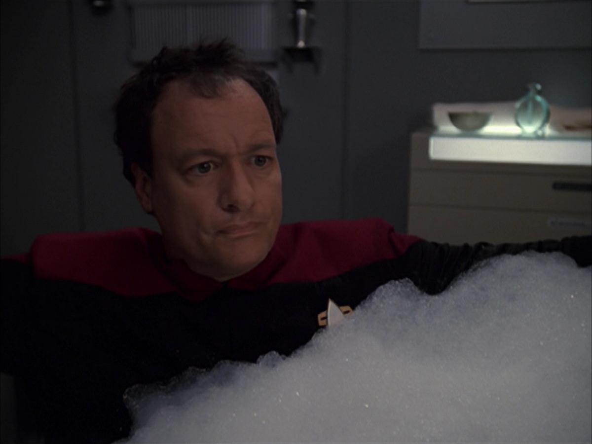 extant_StarTrek_VOY_7x19-Q2_1172.jpg