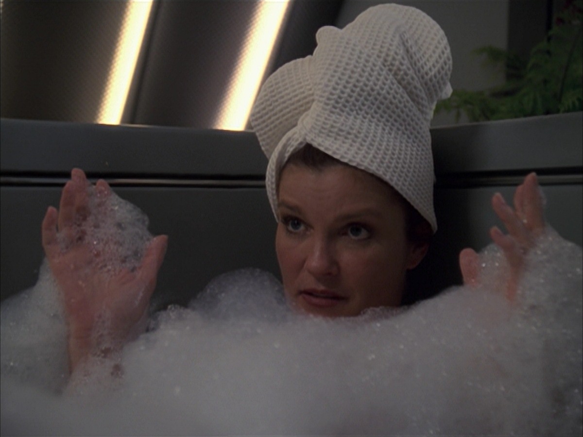 extant_StarTrek_VOY_7x19-Q2_1193.jpg