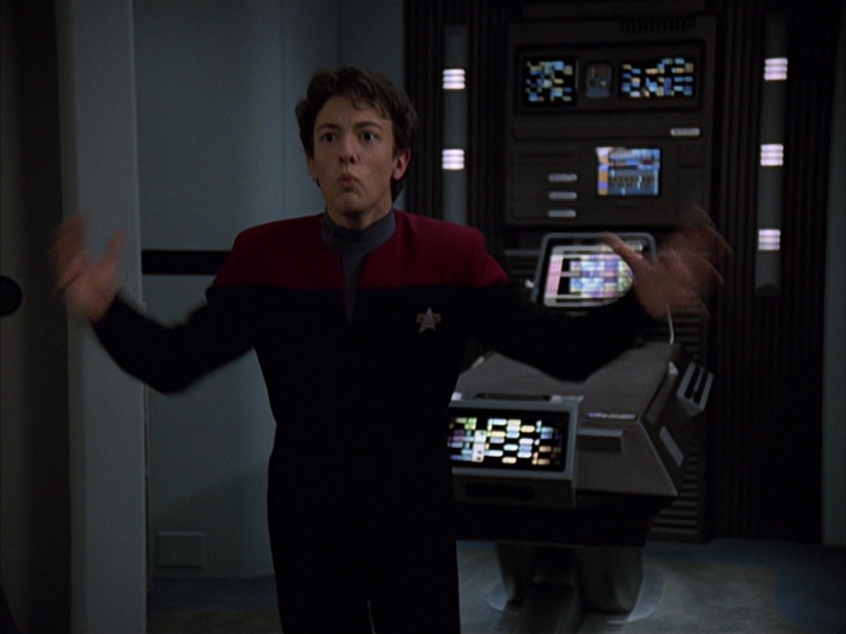extant_StarTrek_VOY_7x19-Q2_1225.jpg