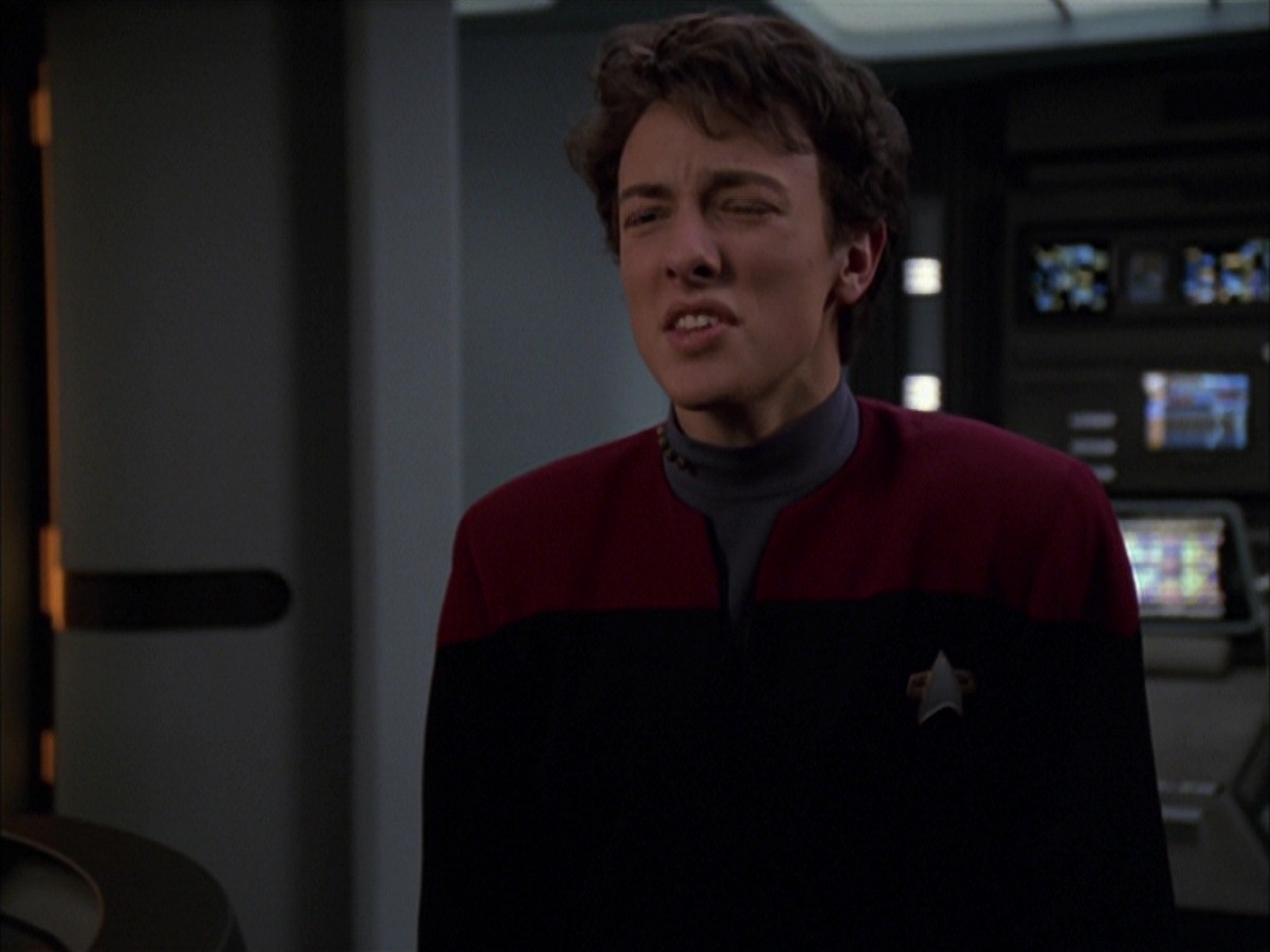 extant_StarTrek_VOY_7x19-Q2_1239.jpg