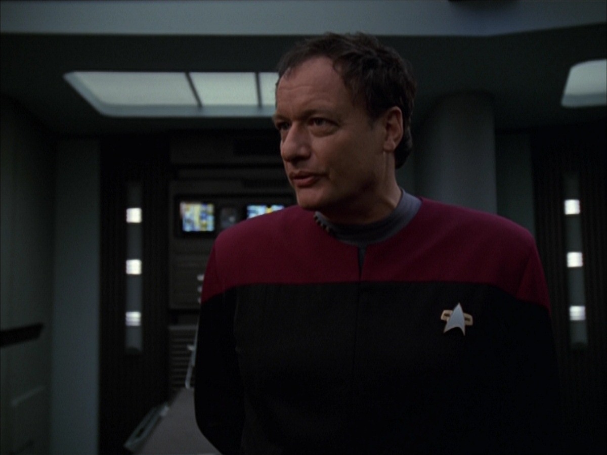 extant_StarTrek_VOY_7x19-Q2_1282.jpg