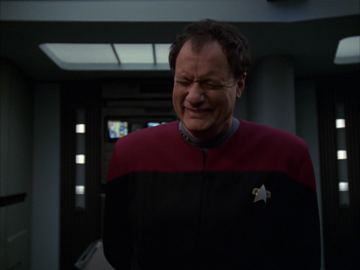 extant_StarTrek_VOY_7x19-Q2_1295.jpg