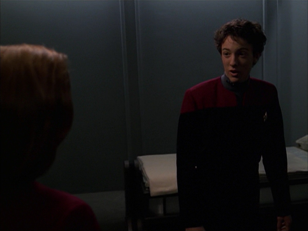 extant_StarTrek_VOY_7x19-Q2_1411.jpg